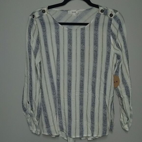 NWT E&M Blouse    - Picture 1 of 6